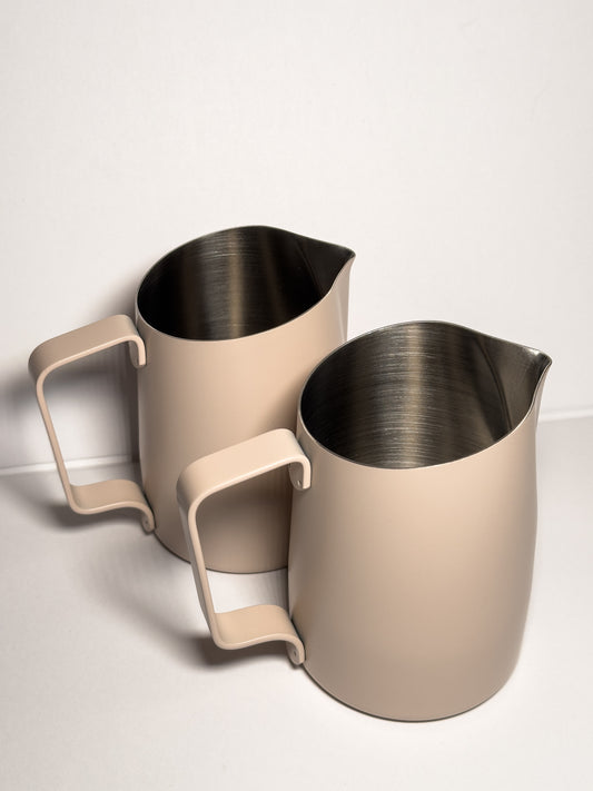 WPM 15 oz Sharp Spout Pitcher - Sakura